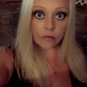 Meet your Posher, Christie